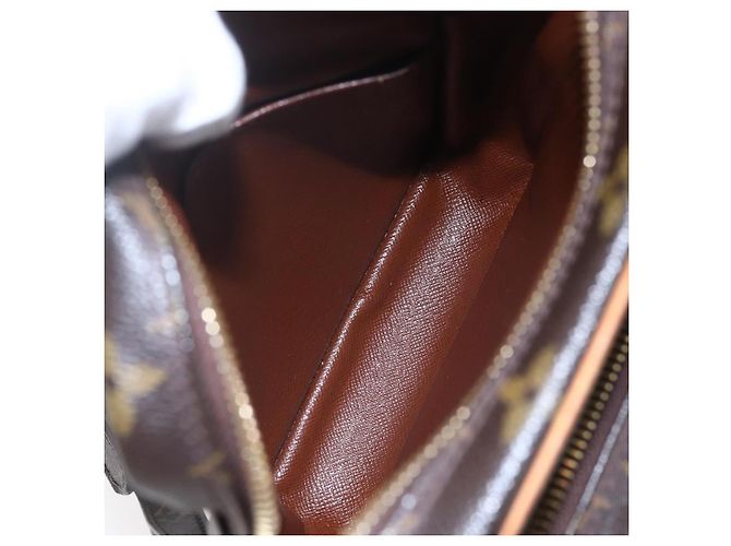 Borsa Amazone Louis Vuitton in tela Monogram MM Marrone - vista 5