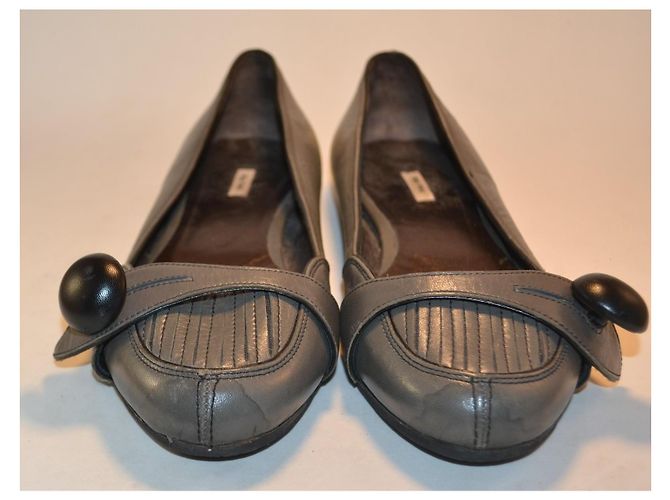 Bailarinas Miu Miu de cuero gris talla 37 - vista 2