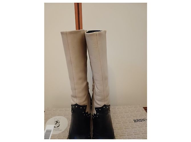 Autre Marque Bicolor leather boots with studs Black Beige - view 2