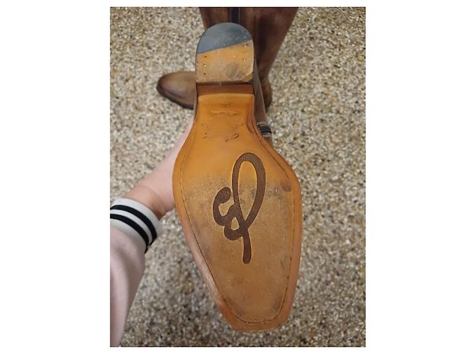 Autre Marque Botas altas de cuero marrón con cremallera lateral Castaño - vista 10