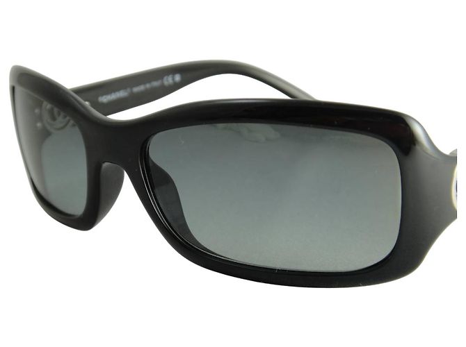 Gafas de sol Chanel 6024 con logo CC Negro - vista 2