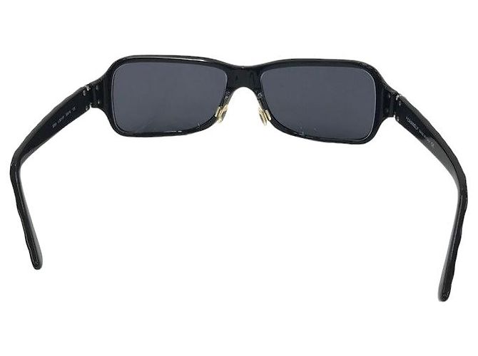 Chanel schwarze gesteppte Sonnenbrille mit silbernem CC-Logo 5050 - Ansicht 3