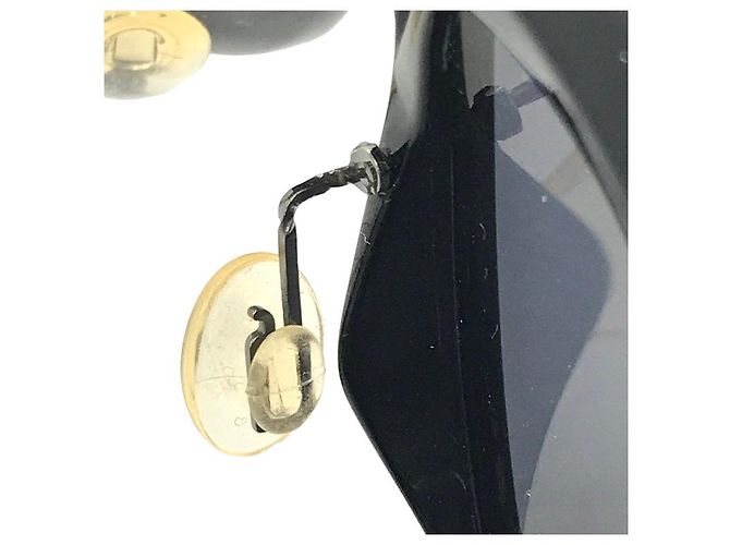Chanel schwarze gesteppte Sonnenbrille mit silbernem CC-Logo 5050 - Ansicht 8