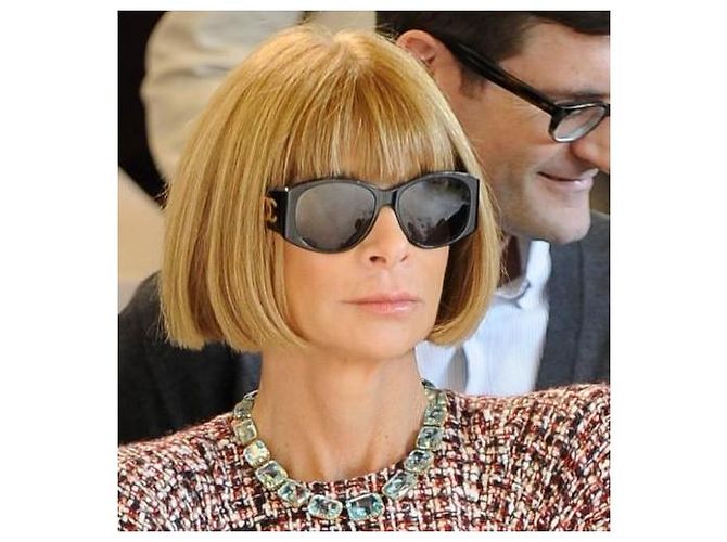 Gafas de sol acolchadas con logo CC en oro Chanel 01450 Negro Dorado - vista 8