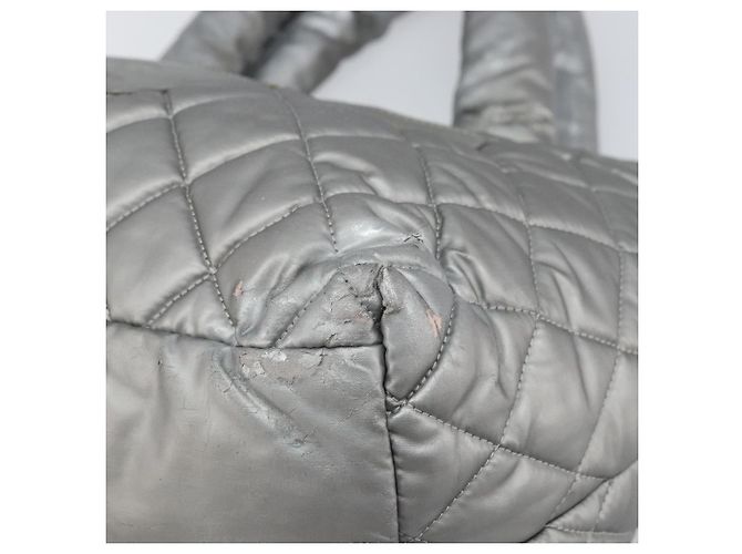 CHANEL Bolsa Tote Cocoon Lona Recubierta Plata CC Auth bs33124 - vista 10