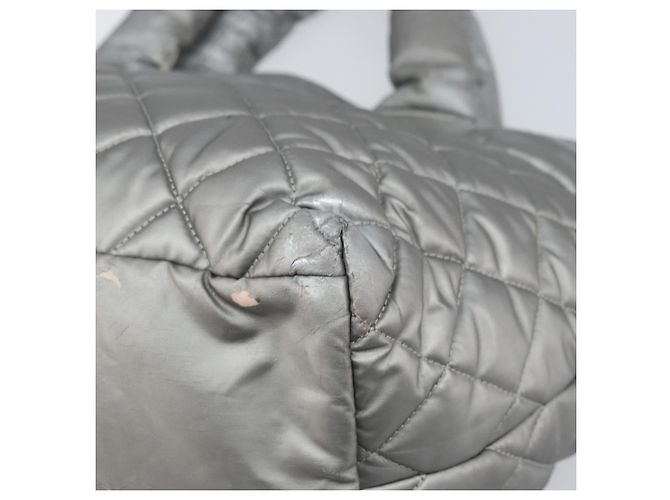 CHANEL Bolsa Tote Cocoon Lona Recubierta Plata CC Auth bs33124 - vista 12