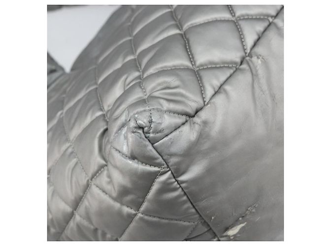 CHANEL Bolsa Tote Cocoon Lona Recubierta Plata CC Auth bs33124 - vista 13