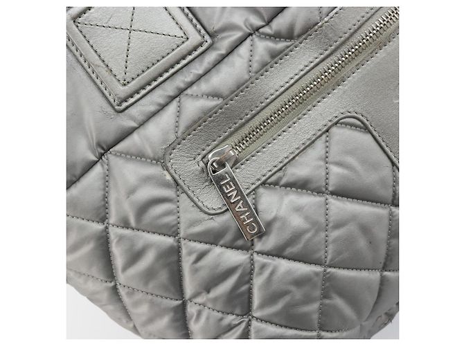 CHANEL Bolsa Tote Cocoon Lona Recubierta Plata CC Auth bs33124 - vista 15