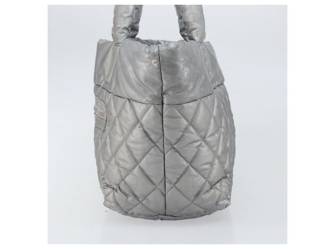 CHANEL Bolsa Tote Cocoon Lona Recubierta Plata CC Auth bs33124 - vista 4