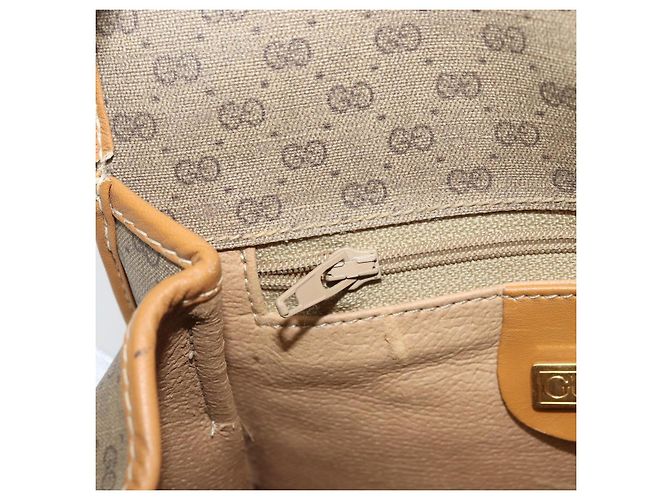 Gucci Borsa a spalla Micro GG Supreme in PVC Beige Oro Auth BA10076 D'oro - vista 20