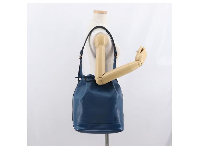 LOUIS VUITTON Bolsa de Hombro Epi Noe Azul Toledo M44005 LV Auth ep13154 - vista 20