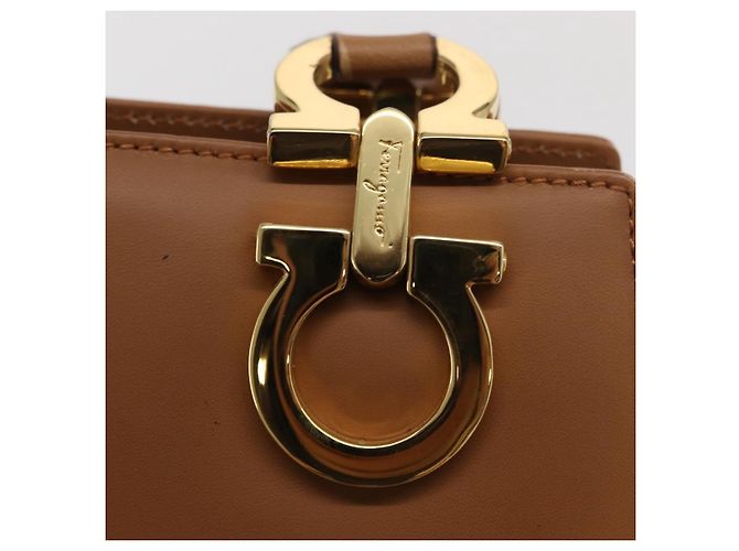 Borsa a Spalla Salvatore Ferragamo in Pelle Marrone Oro Auth 170324 D'oro - vista 15