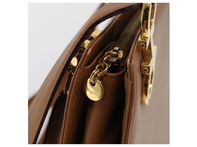 Borsa a Spalla Salvatore Ferragamo in Pelle Marrone Oro Auth 170324 D'oro - vista 16