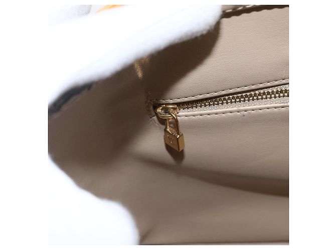 LOUIS VUITTON Monogram Vernis Houston Hand Bag Beige M91004 LV Auth hk3345 - view 18