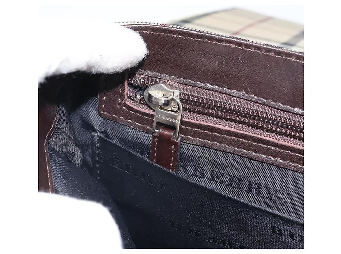 Borsa a spalla Nova Check in nylon beige e argento Auth ep13178 di BURBERRY - vista 20