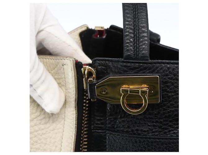Borsa tote in pelle Salvatore Ferragamo bianca e nera Auth bs32829 Nero Bianco - vista 15