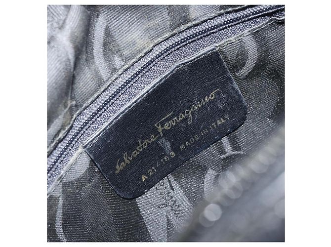 Borsa a Spalla Salvatore Ferragamo in Pelle Nera e Oro Auth BA9913 Nero D'oro - vista 16