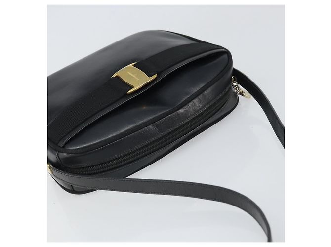 Borsa a Spalla Salvatore Ferragamo in Pelle Nera e Oro Auth BA9913 Nero D'oro - vista 6