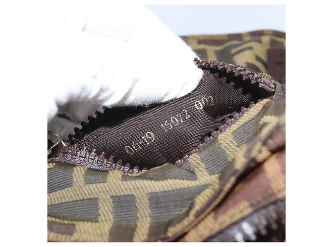 Borsa a Spalla in Tela Zucca FENDI Nera e Marrone Auth ep13292 Nero - vista 12