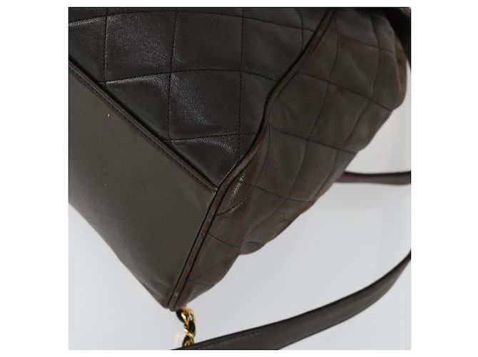 CHANEL Mochila Matelassé de Piel de Cordero Marrón Oscuro Oro CC Auth ki6346 Dorado - vista 10