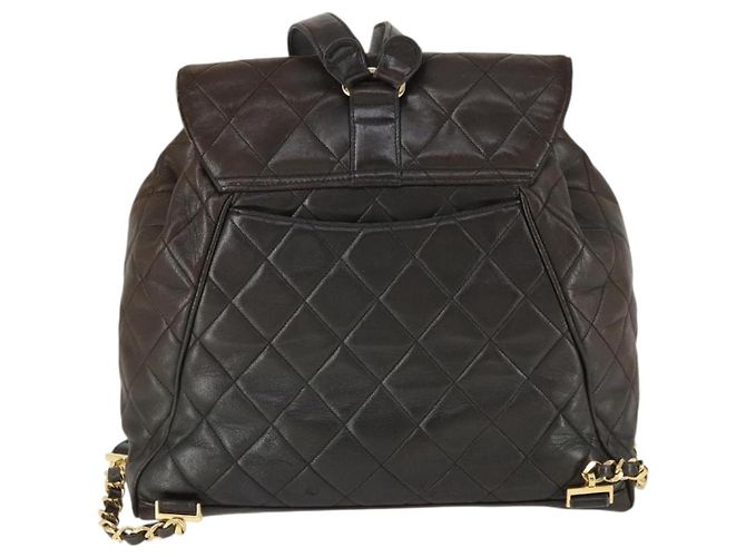 CHANEL Mochila Matelassé de Piel de Cordero Marrón Oscuro Oro CC Auth ki6346 Dorado - vista 3