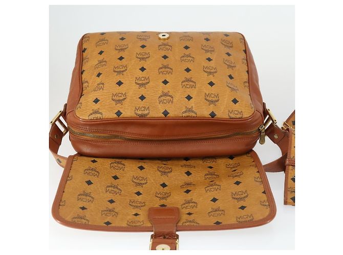 Borsa a Spalla MCM Vicetos Logogram in Pelle PVC Marrone Oro Auth BA9893 D'oro - vista 16