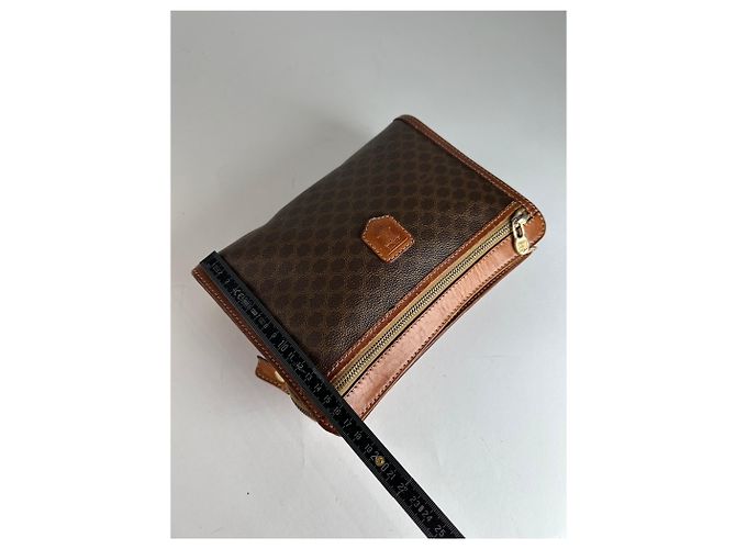 Céline Clutch in pelle monogramma Triomphe Celine Paris vintage marrone - vista 10