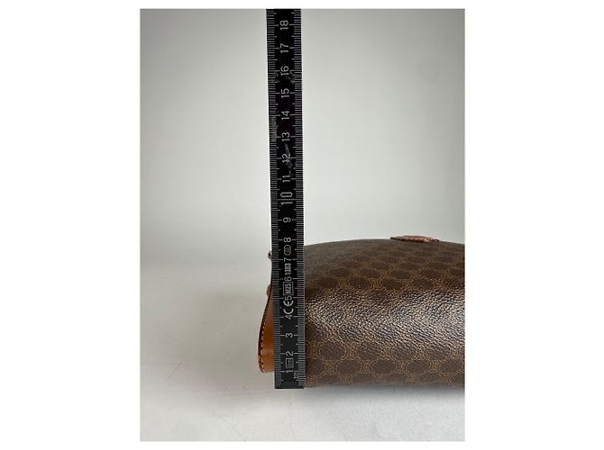 Céline Clutch in pelle monogramma Triomphe Celine Paris vintage marrone - vista 11
