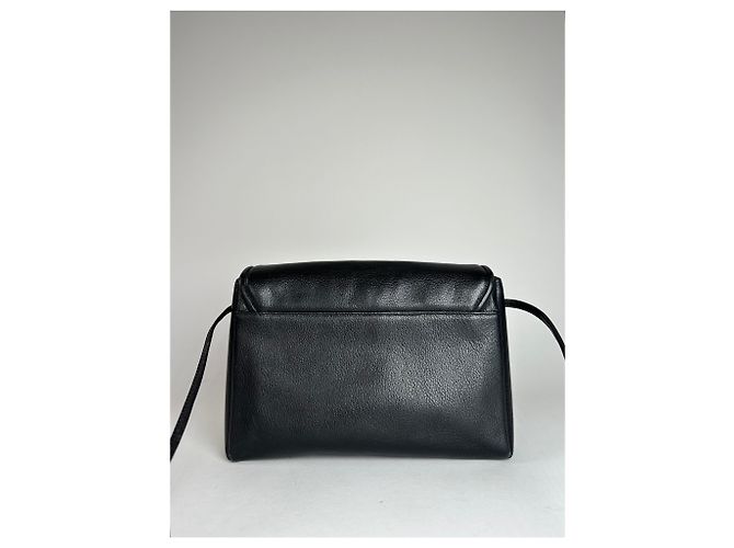 Vintage Givenchy Schultertasche aus Leder schwarz - Ansicht 14