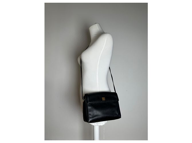 Vintage Givenchy Schultertasche aus Leder schwarz - Ansicht 4