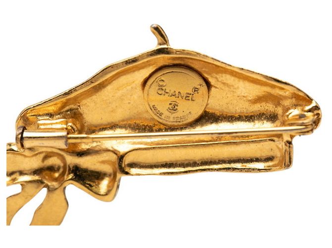 Chanel Gold Plated Beret with Ribbon Motif Brooch Golden - view 3