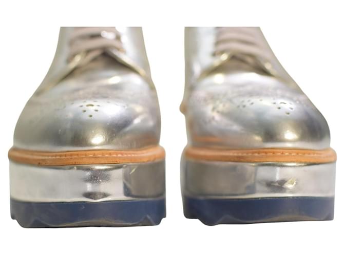 Brogues Prada in pelle argento metallizzato con piattaforma - vista 9