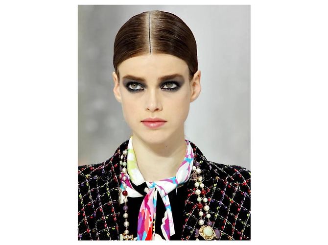 Collana multicolore a catena extra lunga Chanel 11P con hardware dorato Rosa D'oro Porpora Verde chiaro - vista 2