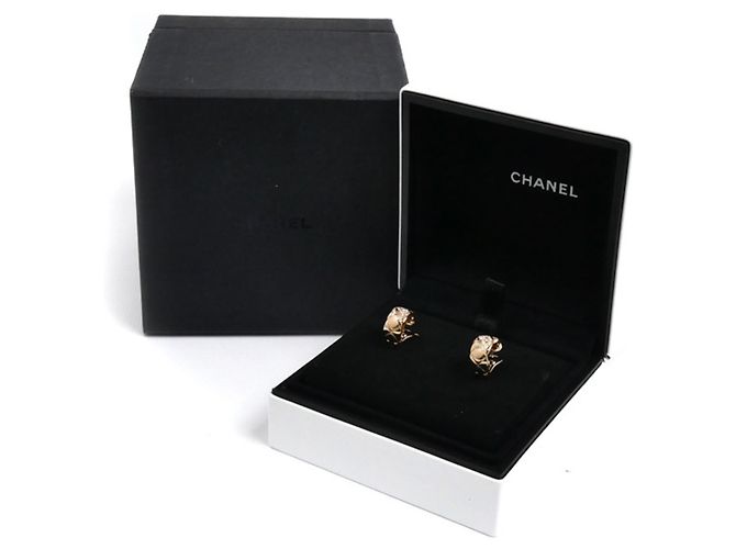 Orecchini in diamante Coco Crush in oro rosa 18K di Chanel - vista 5