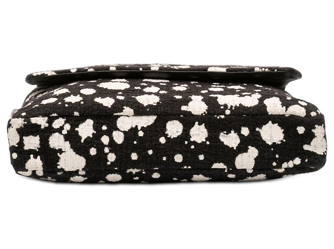 Chanel Nero CC Tweed Schizzi di Vernice Flap - vista 3