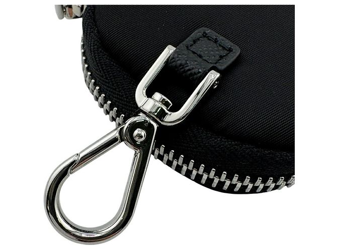 Pochette Mini Triangle Re-Nylon de Prada Noir - vue 6