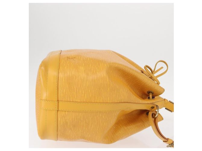 Noe Borsa Noé Louis Vuitton in pelle Epi grande Giallo - vista 3