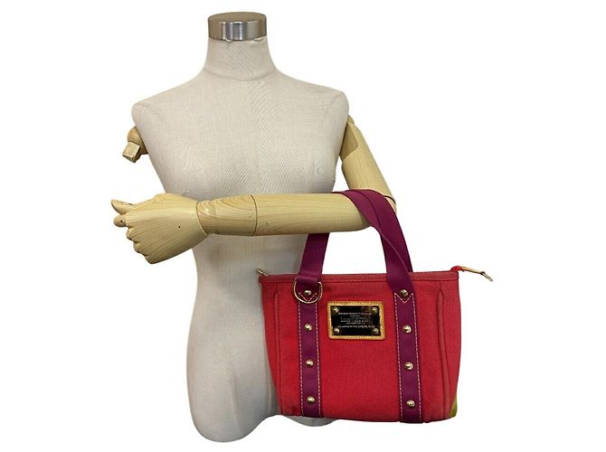 Borsa Tote Cabas PM Antigua M40037 di Louis Vuitton Rosso - vista 14