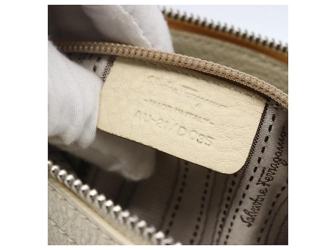 Borsa a Spalla Gancini in Pelle Salvatore Ferragamo Bianco - vista 7