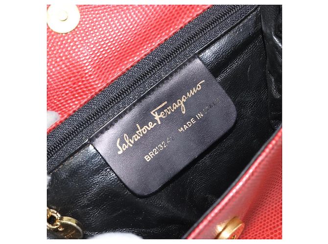 Borsa a Spalla Gancini in Pelle Rossa e Oro Auth 159844 di Salvatore Ferragamo Rosso D'oro - vista 12