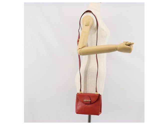 Borsa a Spalla Gancini in Pelle Rossa e Oro Auth 159844 di Salvatore Ferragamo Rosso D'oro - vista 22