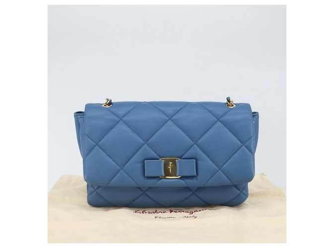 Borsa a Spalla Salvatore Ferragamo Vala in Pelle Blu Oro Auth 169096V D'oro - vista 12