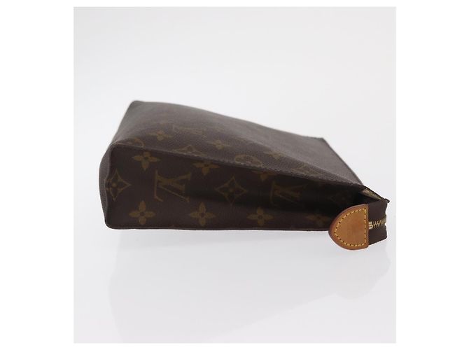 LOUIS VUITTON Poche Toilette Monogram 26 M47542 LV Auth 170185 Monogramma - vista 3