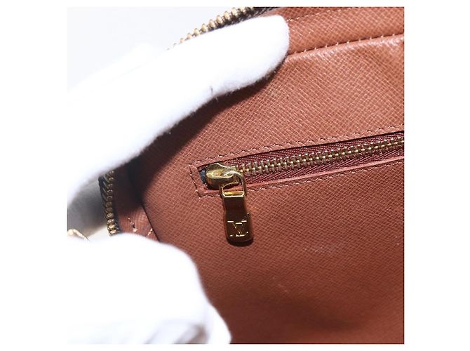 LOUIS VUITTON Clutch Marly Dragonne GM Monogram M51825 LV Auth 169541 Monogramma - vista 20