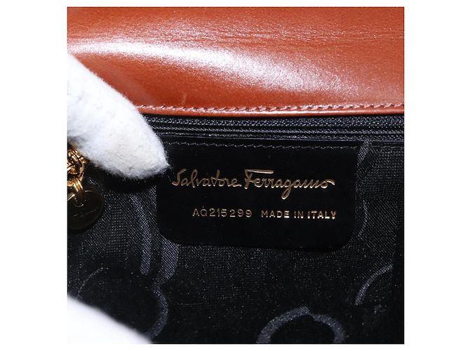 Borsa a Spalla Salvatore Ferragamo in Pelle Marrone Oro Auth 170263 D'oro - vista 12