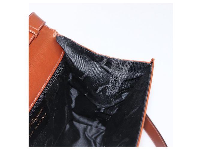 Borsa a Spalla Salvatore Ferragamo in Pelle Marrone Oro Auth 170263 D'oro - vista 19