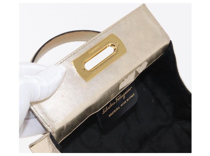 Borsa a mano Gancini in pelle Salvatore Ferragamo oro Auth BA10111 D'oro - vista 10