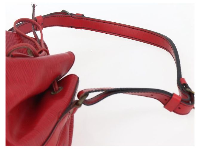 LOUIS VUITTON Borsa a Spalla Epi Noe Rossa M44007 LV Auth 170172 Rosso - vista 8