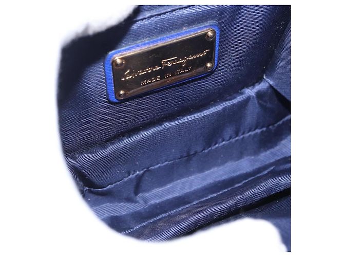 Borsa a Spalla Vala Chain in Pelle Blu Oro Auth 163452 di Salvatore Ferragamo D'oro - vista 11