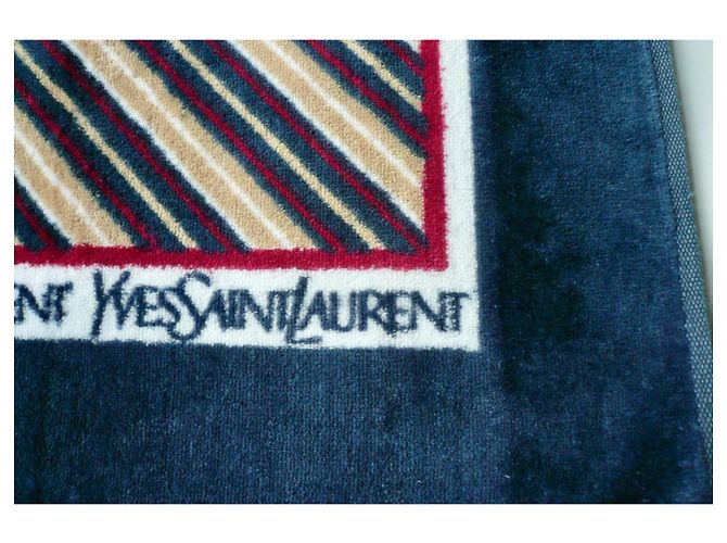 YVES SAINT LAURENT Toalla de Playa en Excelente Estado - vista 3